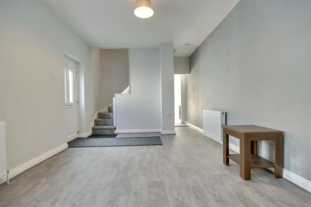 Improved Private House In Central Location بورتسماوث المظهر الخارجي الصورة